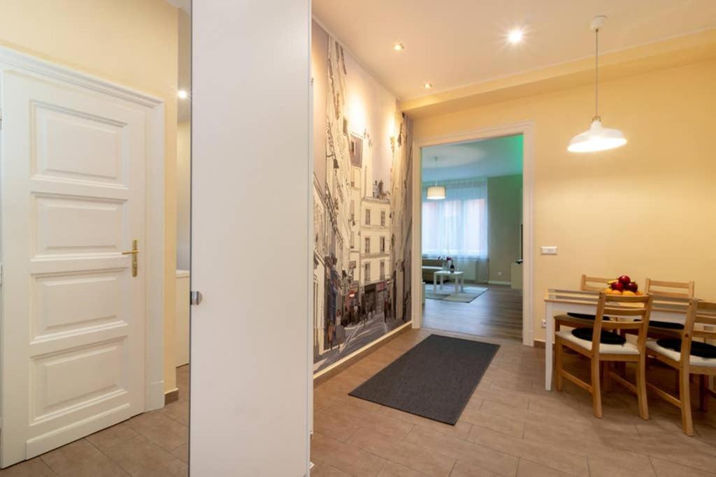 Nice And Cozy Apartment Next To The Parliament Budapest Ngoại thất bức ảnh